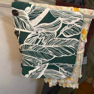 Green Leaf Print Skirt